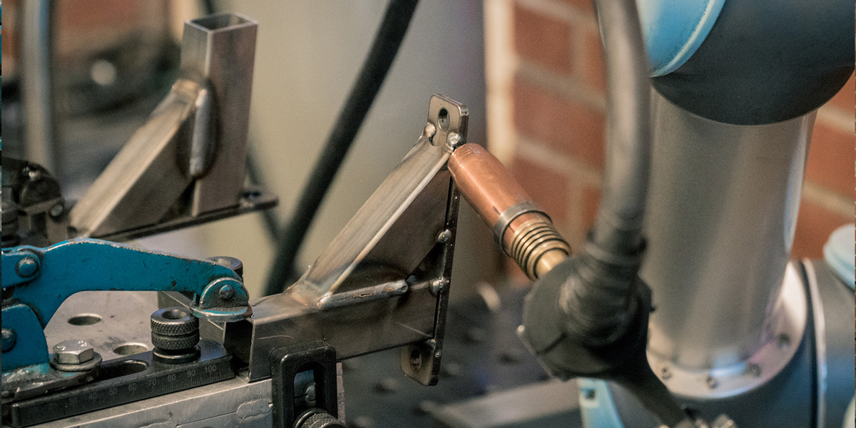 CoWelder preparing to weld