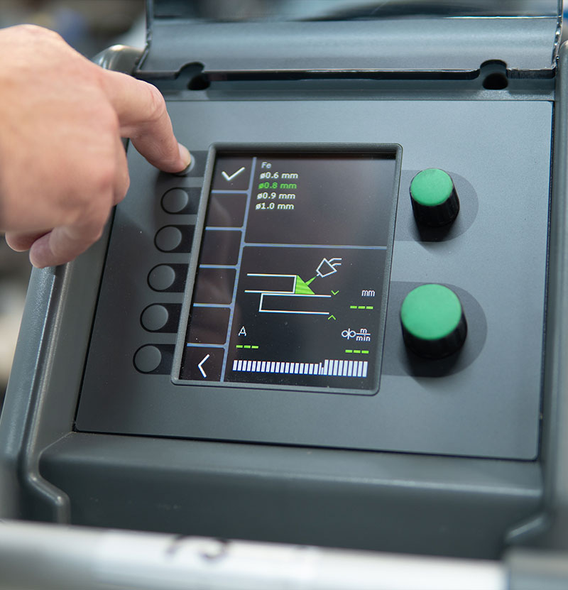 Automig 300 graphic control panel